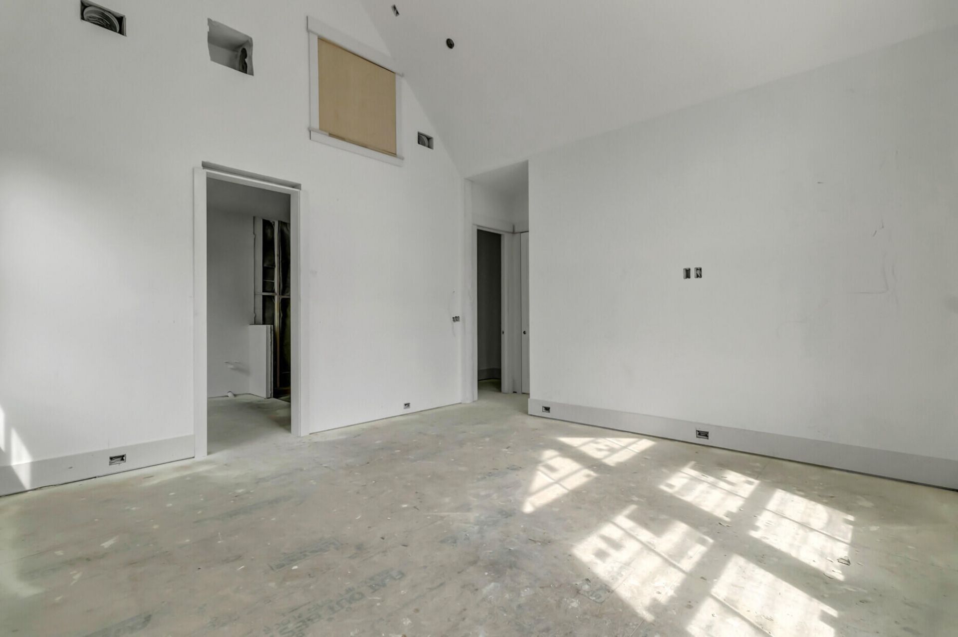 11 25th Avenue Photo 55