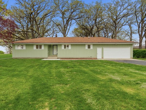 1400 Elm Avenue W, Waseca, MN 56093