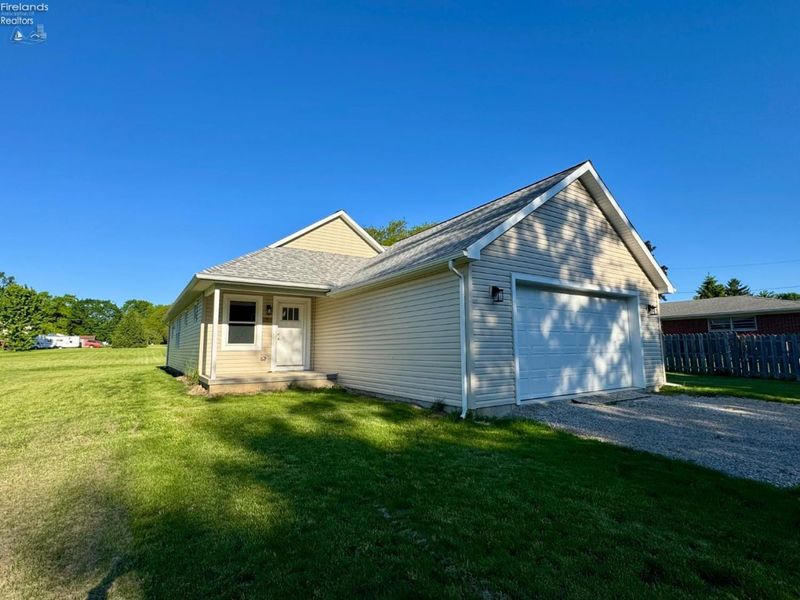 91 Elwood Street, Tiffin, OH 44883 Photo 2