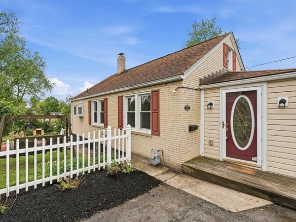 636 Corbin St, West Mifflin, PA 15122