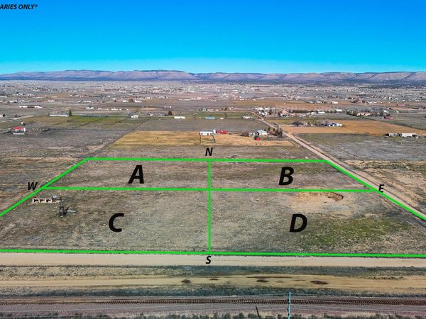 2300 W SANTA FE LOT D (2.5 ACRES) Road, Unit -, Paulden, AZ 86334