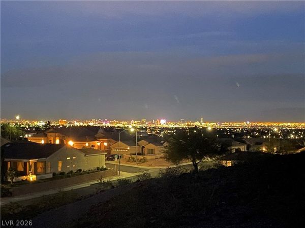 854 Tiger Lake Avenue, Henderson, NV 89012