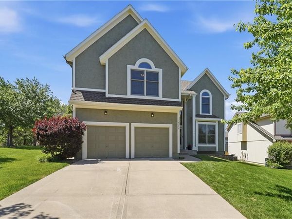 8224 W 123rd Street, Overland Park, KS 66213