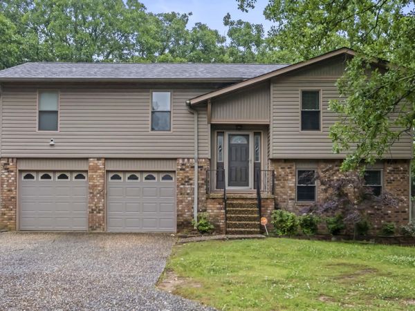2 Ridgewell Ct, Sherwood, AR 72120