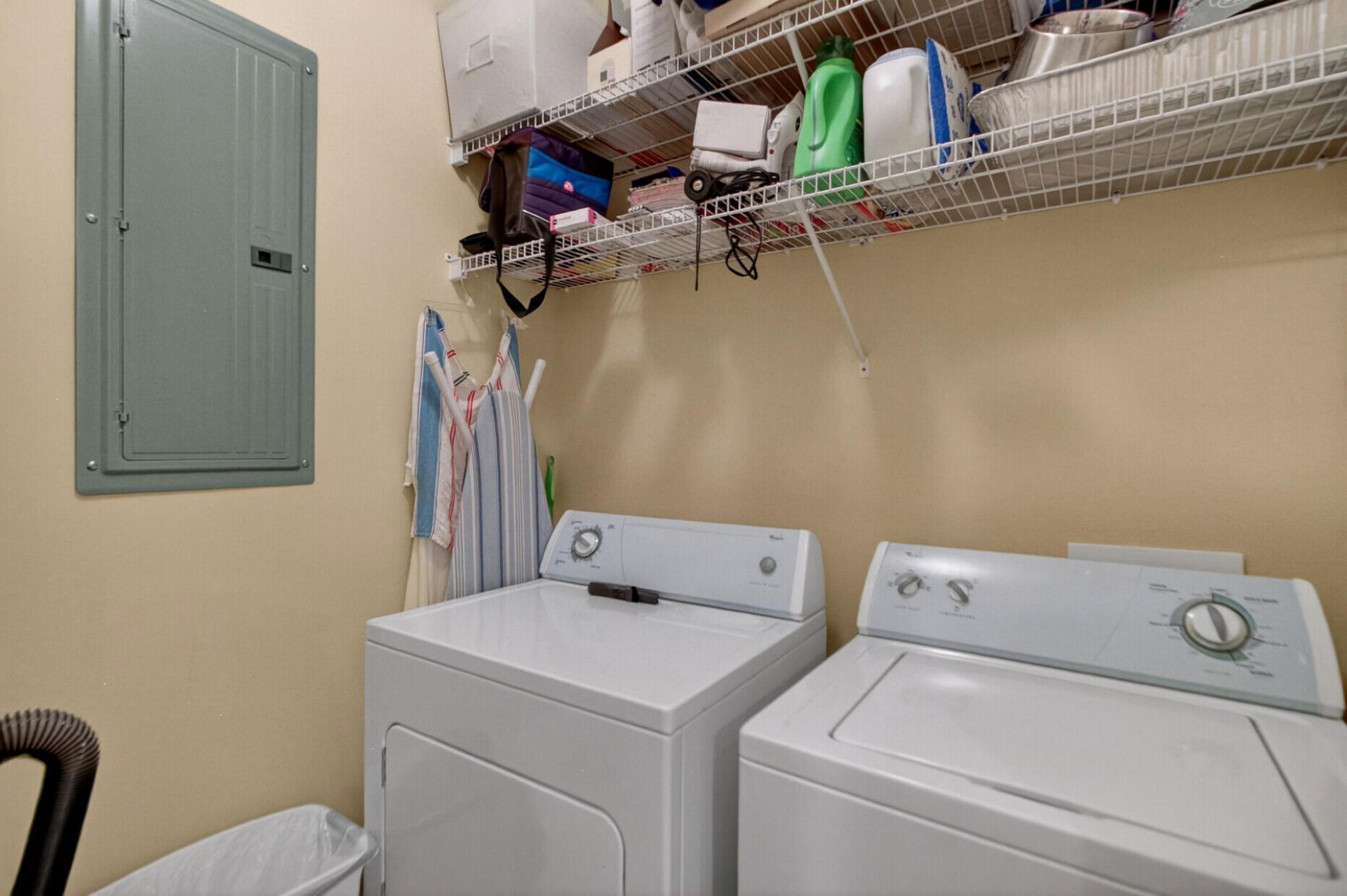 300 Bucksley Lane Photo 24
