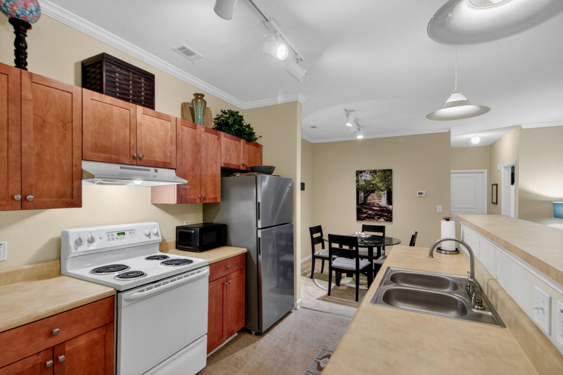 300 Bucksley Lane Photo 7