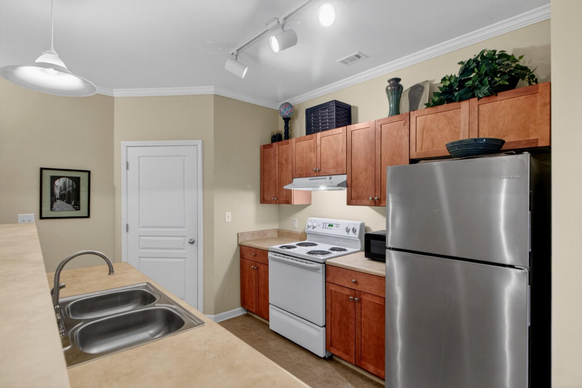 300 Bucksley Lane Photo 8