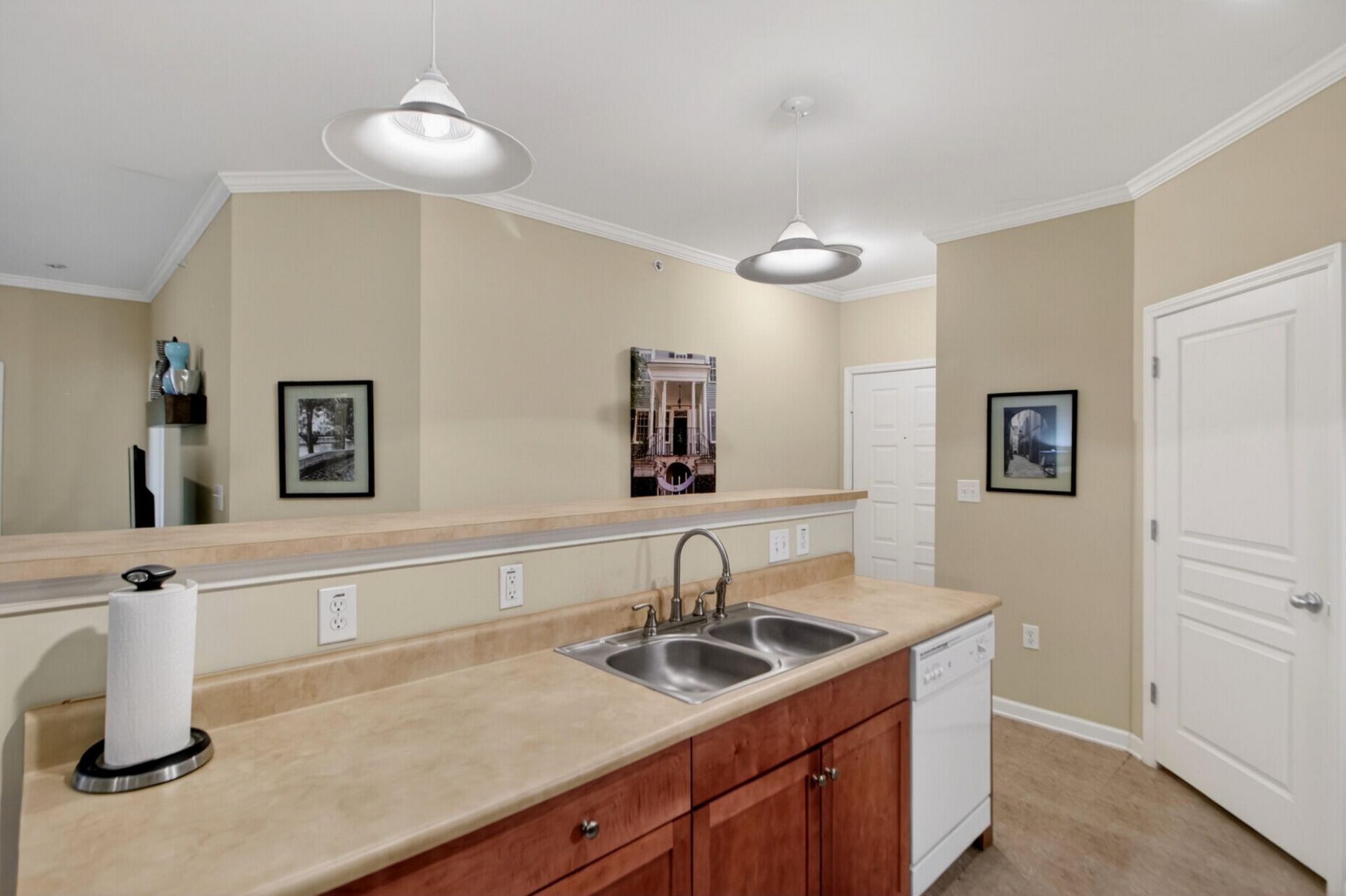 300 Bucksley Lane Photo 9