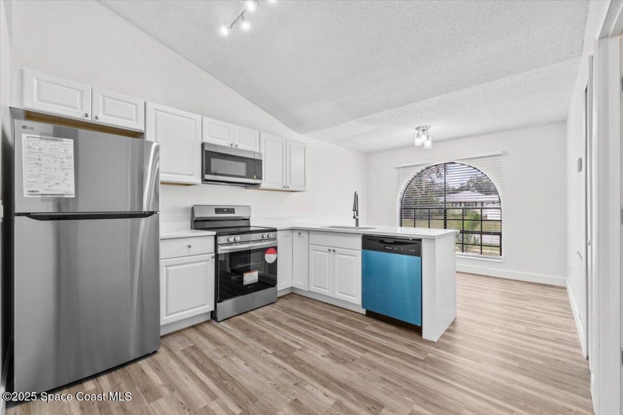 1051 Flower Street Nw, Palm Bay, FL 32907 Photo
