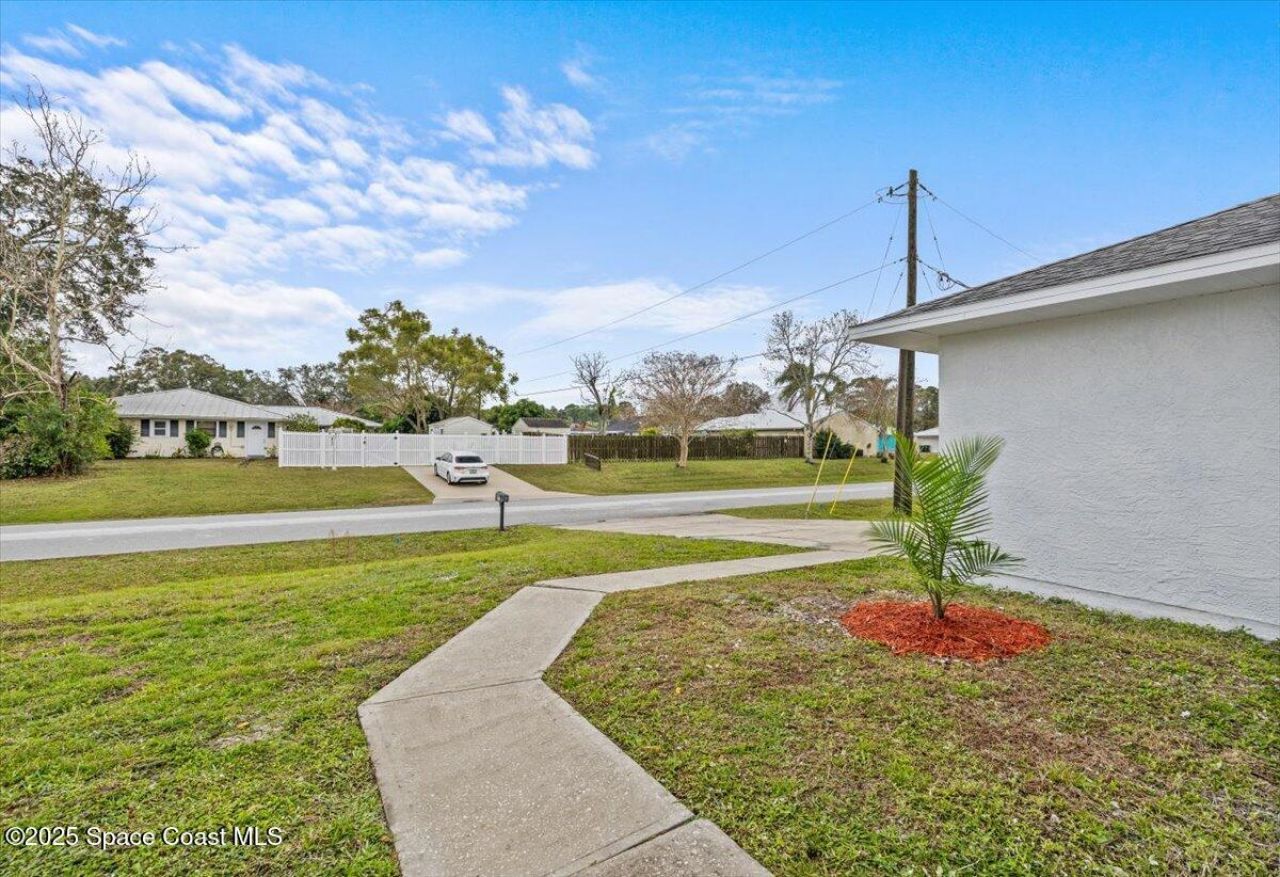 1051 Flower Street Nw, Palm Bay, FL 32907 Photo