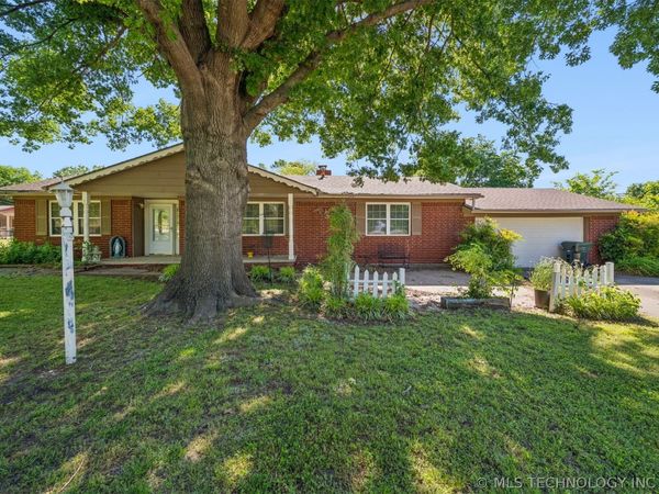 758 Summer Lane, Claremore, OK 74017