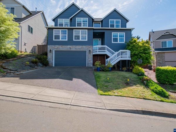 977 Reagan Av NW, Salem, OR 97304