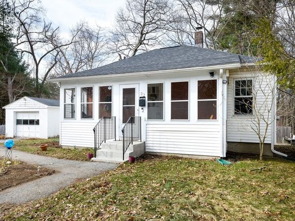 22 Quobaug Avenue, Oxford, MA 01540