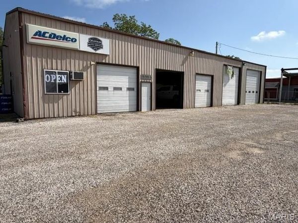 410 Main Street , Scott City, MO 63780