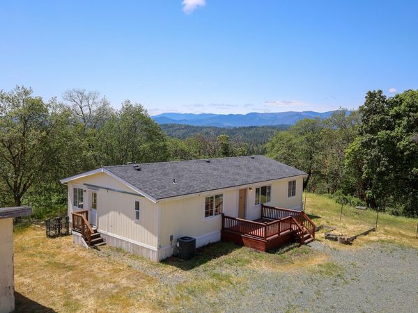 345 Melissa Lane, Grants Pass, OR 97526