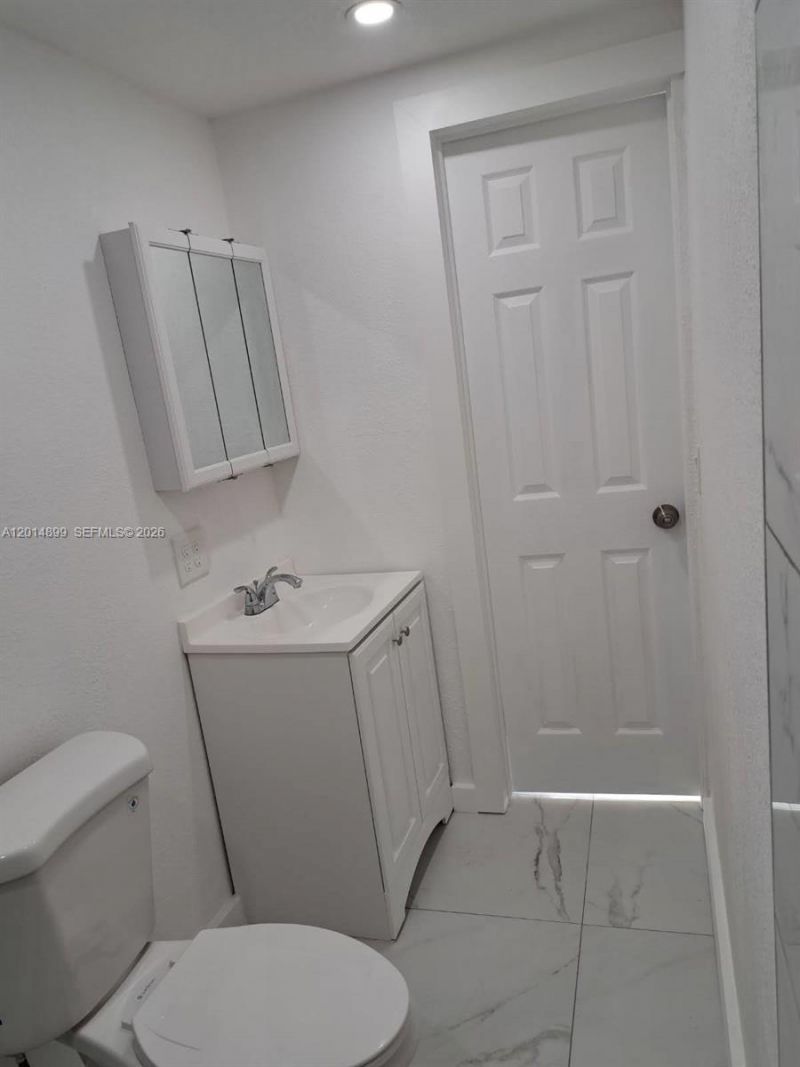 511 NW 62nd Ave, Miami, FL 33126 Photo