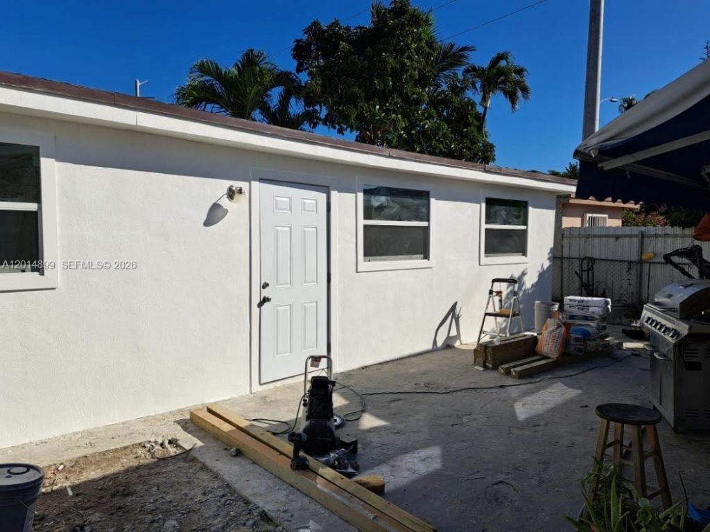 511 NW 62nd Ave, Miami, FL 33126 Photo