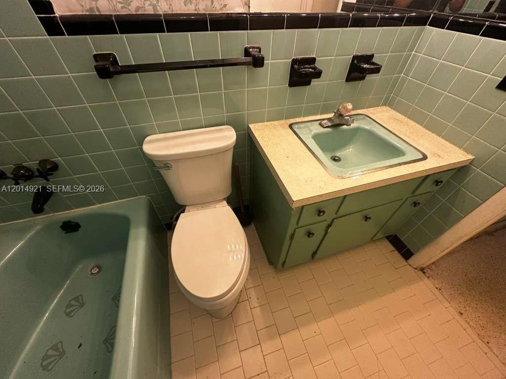 470 NE 45th St , Boca Raton, FL 33431 Photo