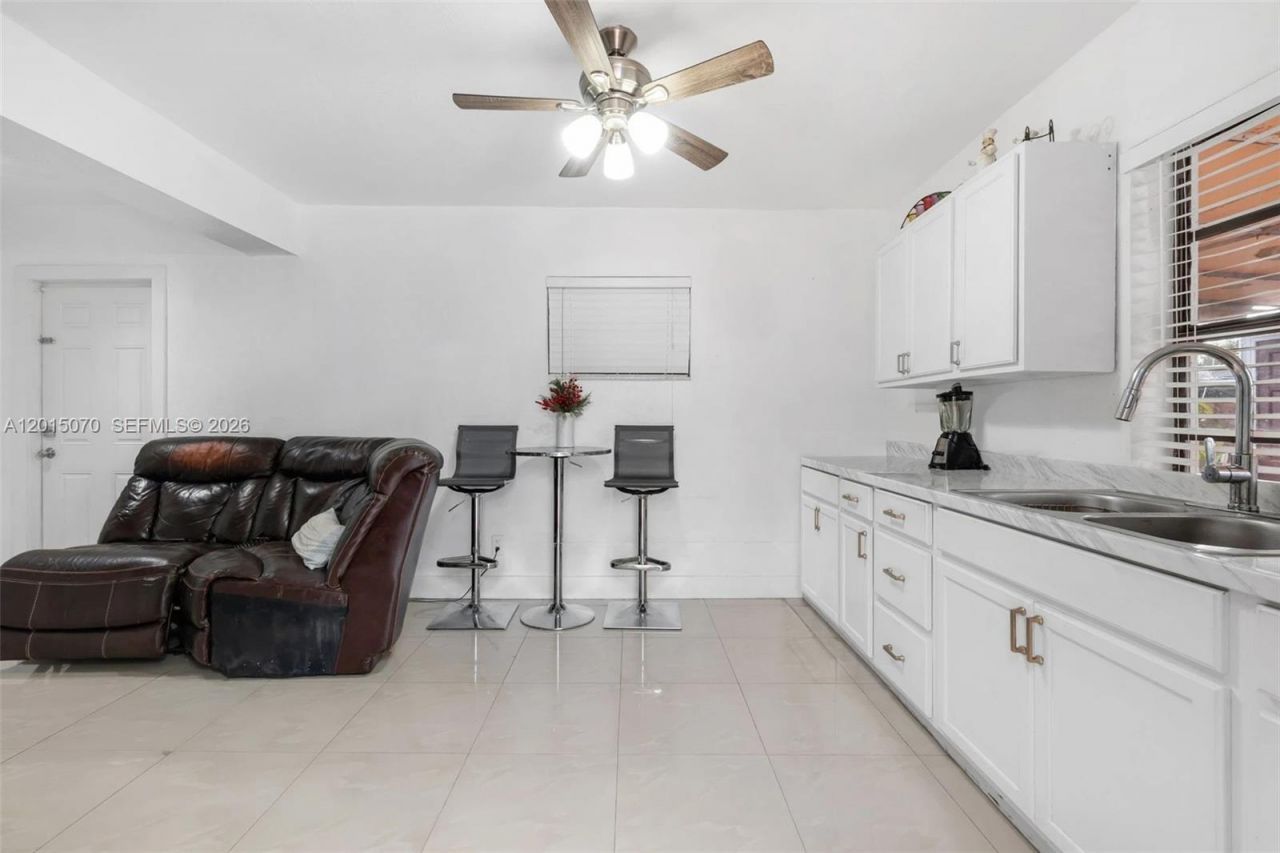 1820 N 27th Ave, Hollywood, FL 33020 Photo