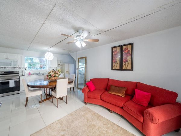1678 SW 11th St, Unit 1, Miami, FL 33135