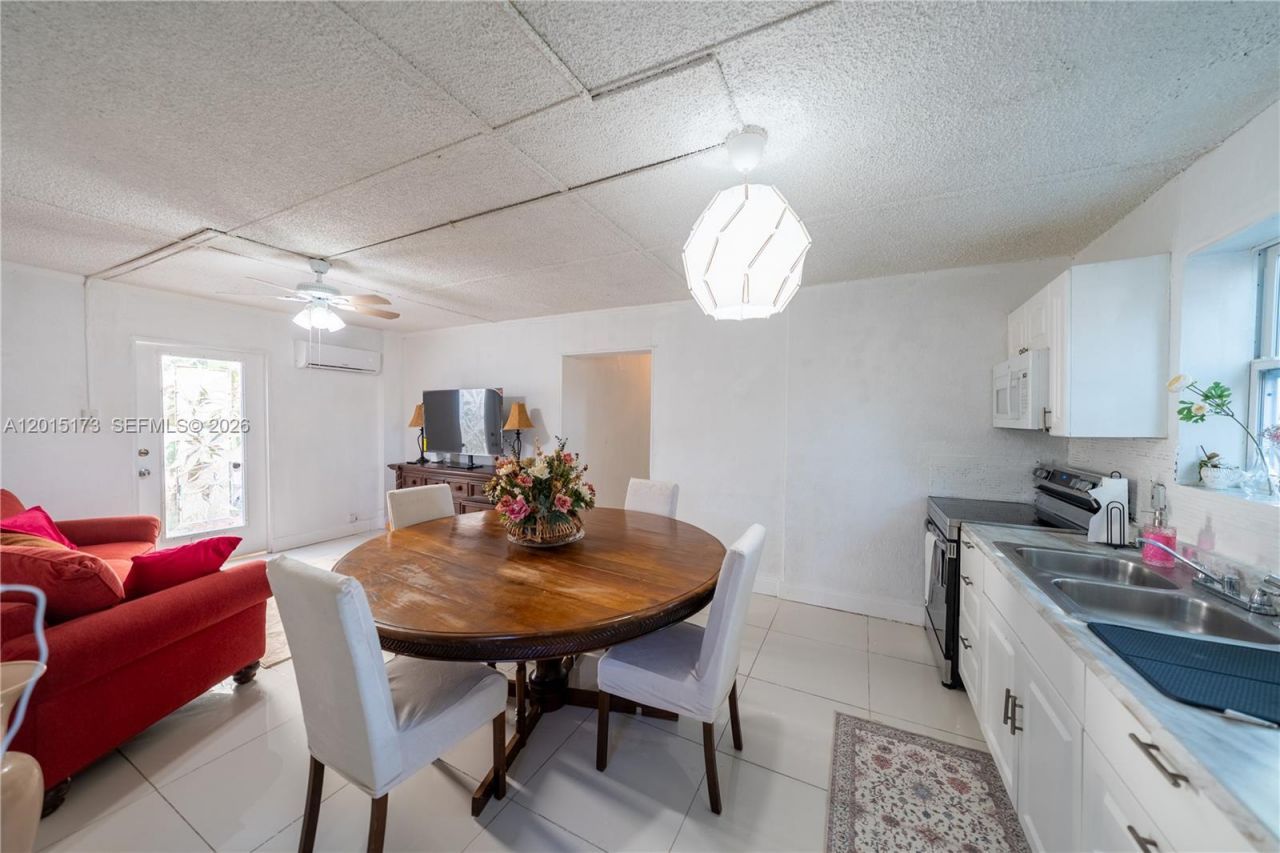 1678 SW 11th St, Unit 1, Miami, FL 33135 Photo