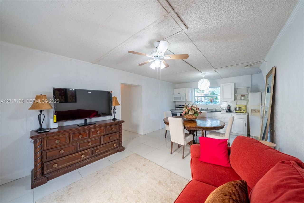 1678 SW 11th St, Unit 1, Miami, FL 33135 Photo