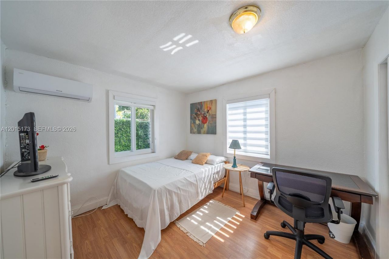 1678 SW 11th St, Unit 1, Miami, FL 33135 Photo