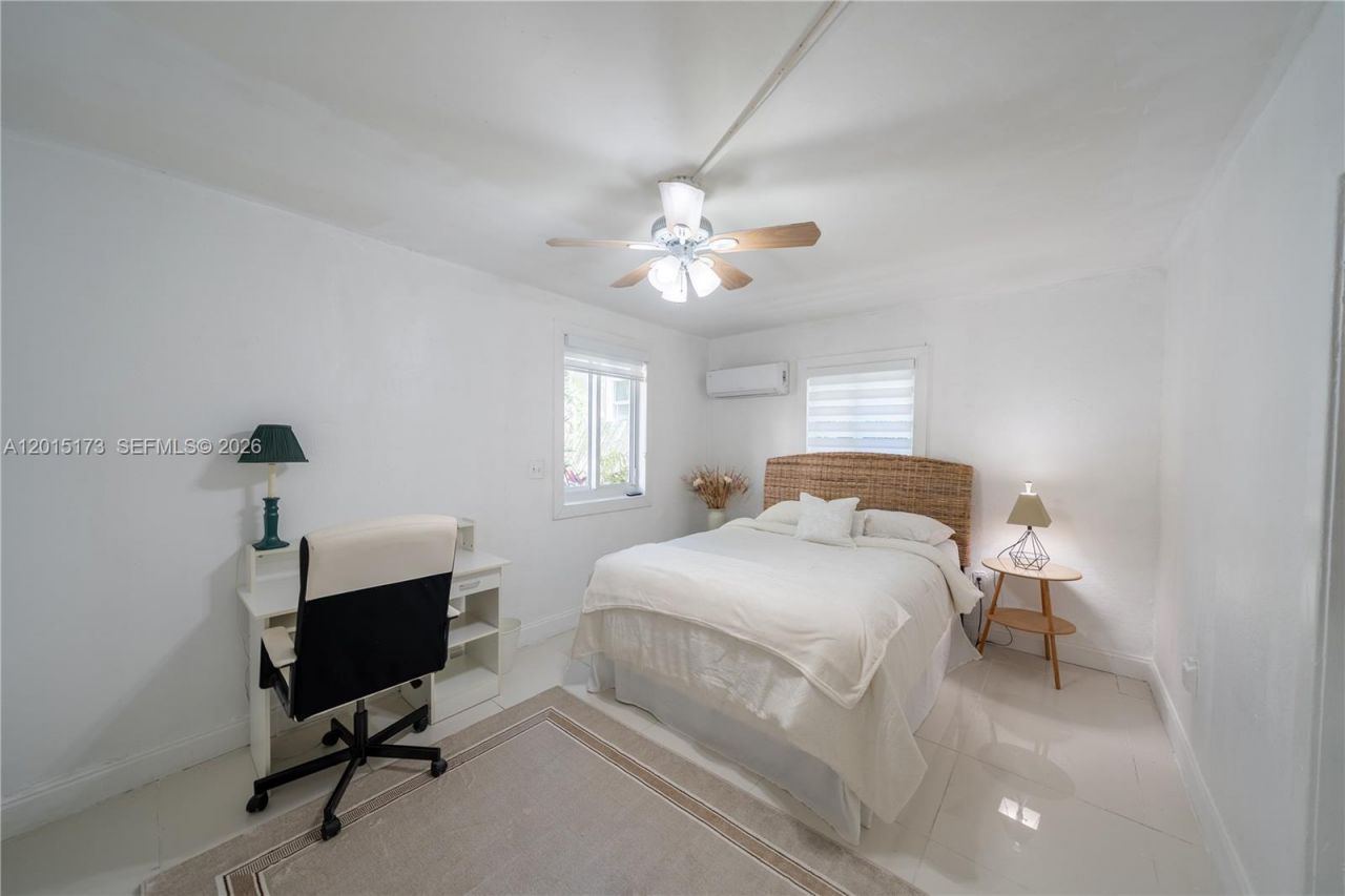 1678 SW 11th St, Unit 1, Miami, FL 33135 Photo