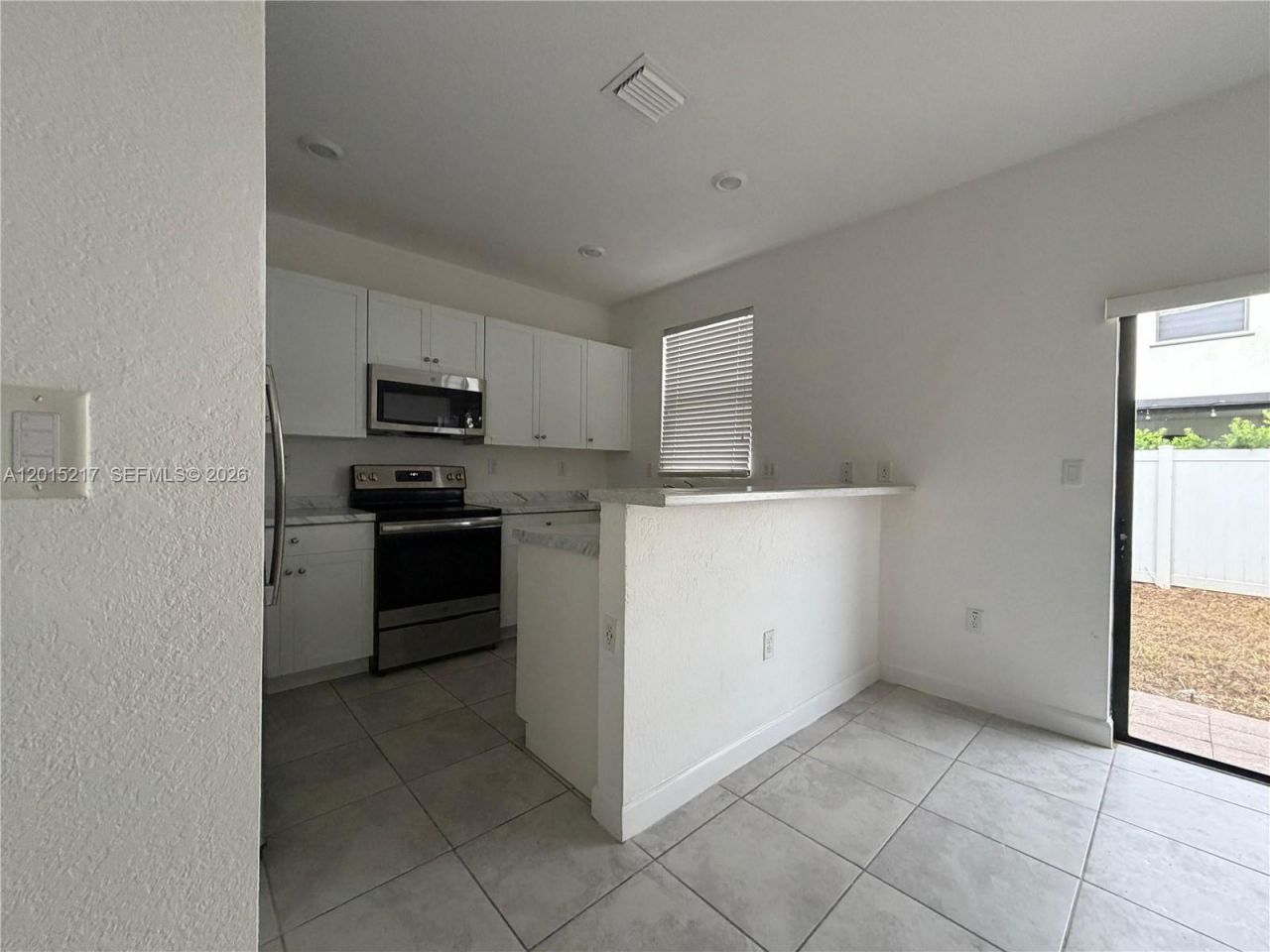 10606 W 33rd Way , Unit 10606, Hialeah, FL 33018 Photo