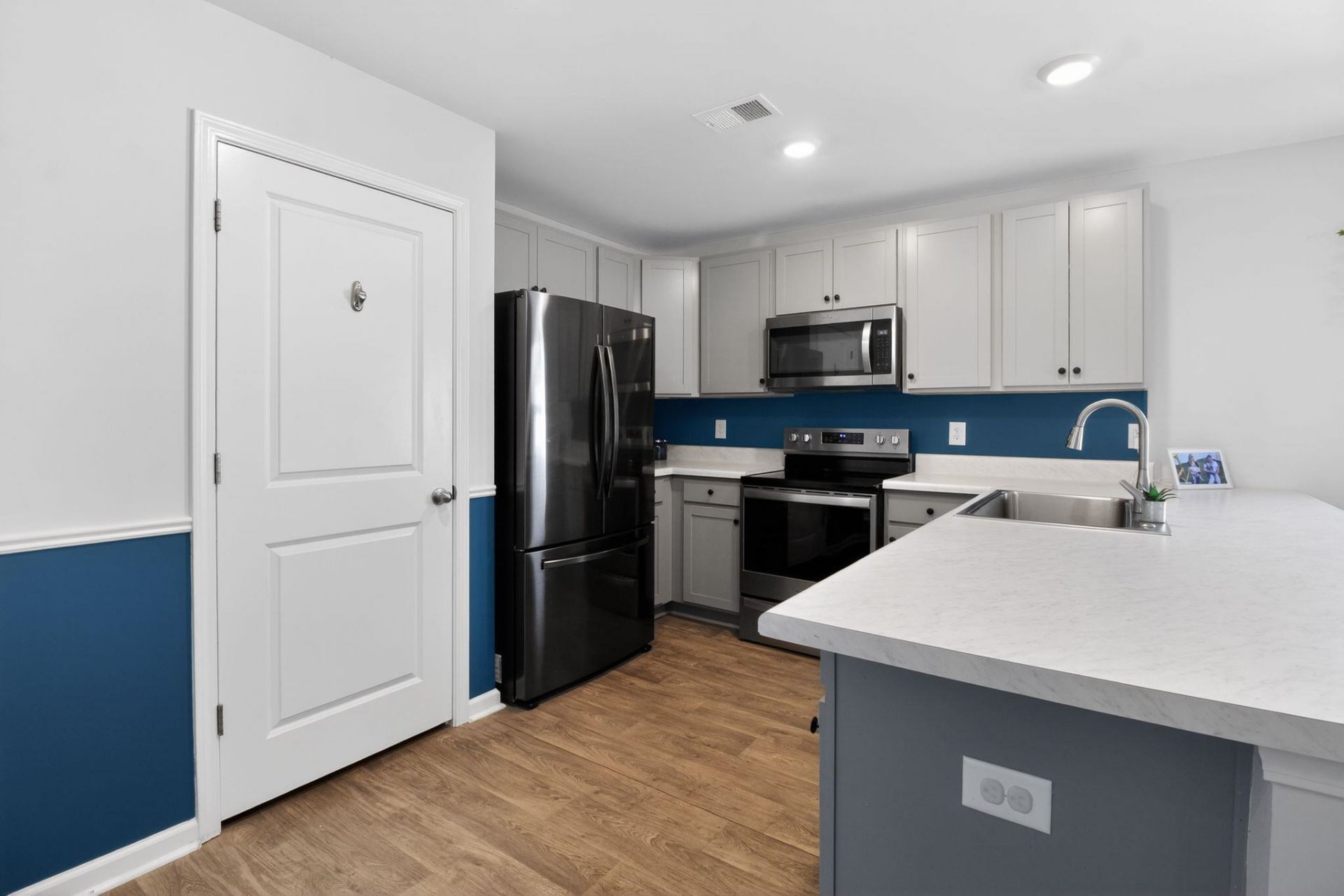 105 Brittmore Park Pl. Photo 7