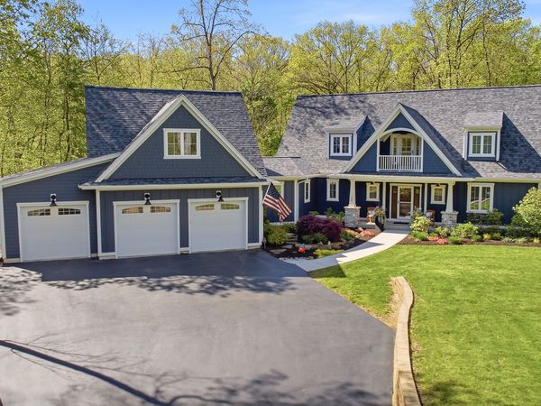 38 Woodland Drive , Yorkville, IL 60560