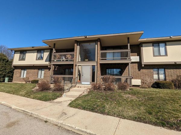 565 Somerset Lane , Unit 7, Crystal Lake, IL 60014