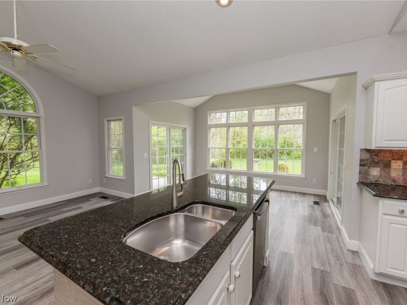 12195 Pheasant Run Circle, North Royalton, OH 44133 Photo 19