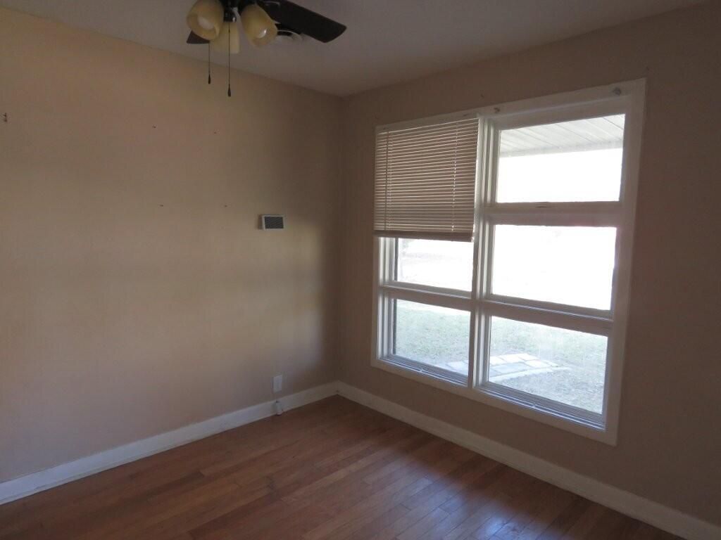 516 Rosewood Drive Photo 12