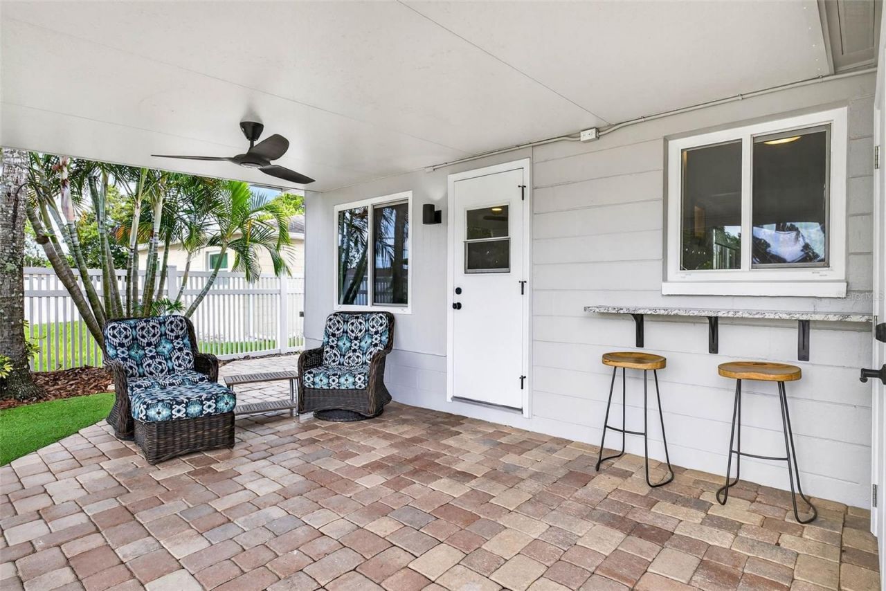 5519 Commonwealth Avenue N, Saint Petersburg, FL 33703 Photo