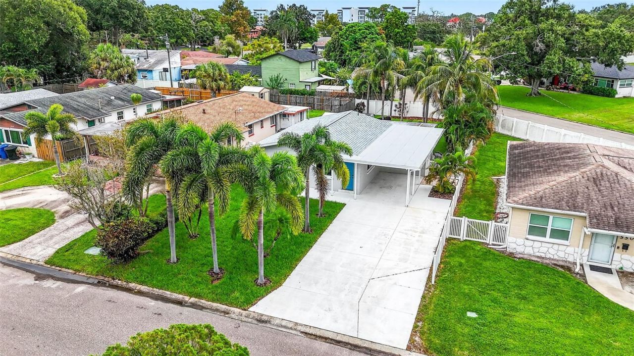 5519 Commonwealth Avenue N, Saint Petersburg, FL 33703 Photo