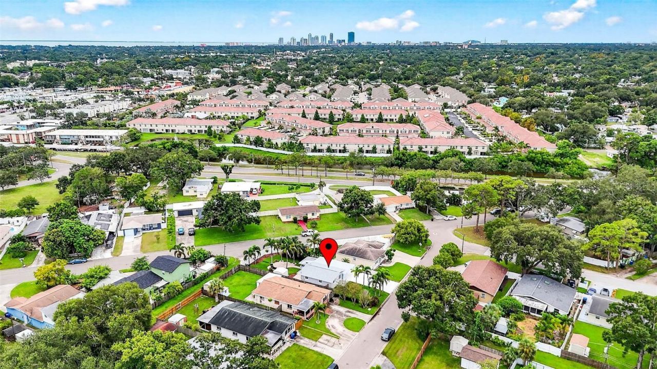5519 Commonwealth Avenue N, Saint Petersburg, FL 33703 Photo