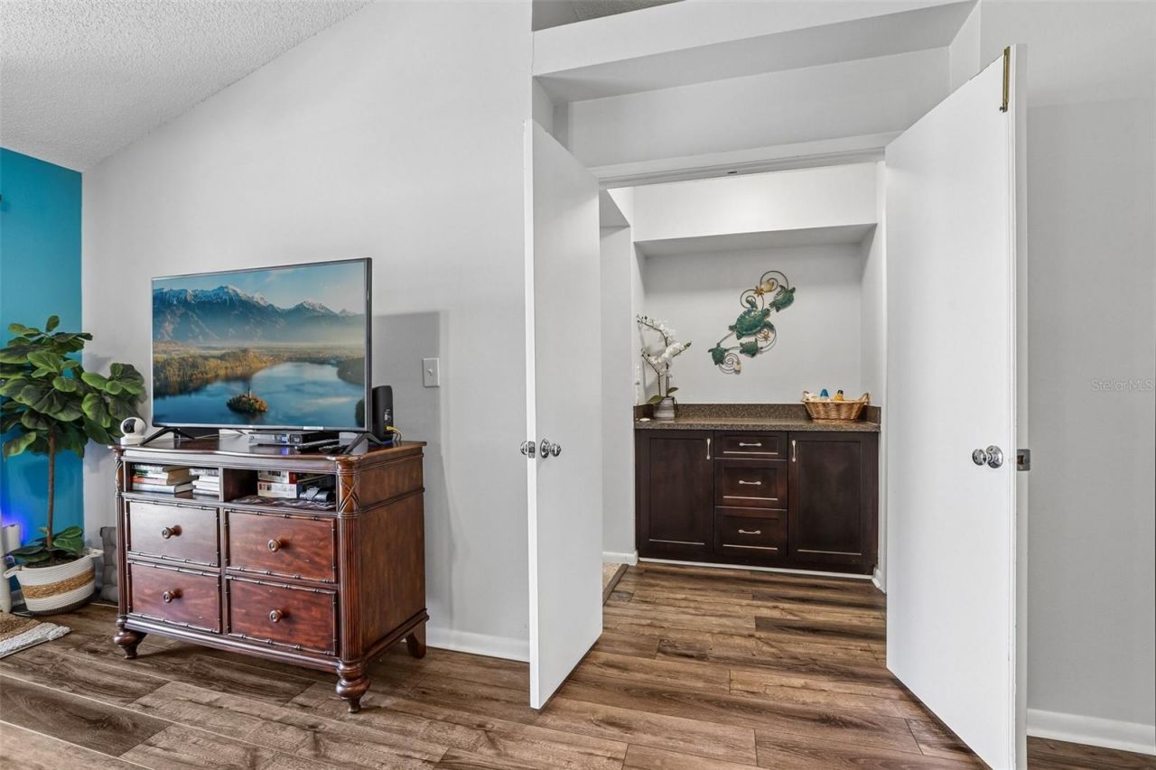6085 Bahia Del Mar Boulevard, Unit 204, Saint Petersburg, FL 33715 Photo