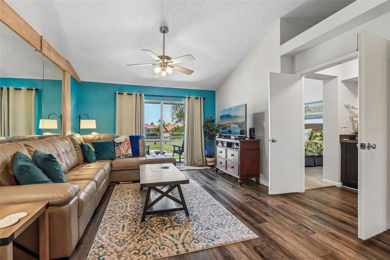 6085 Bahia Del Mar Boulevard, Unit 204, Saint Petersburg, FL 33715 Photo
