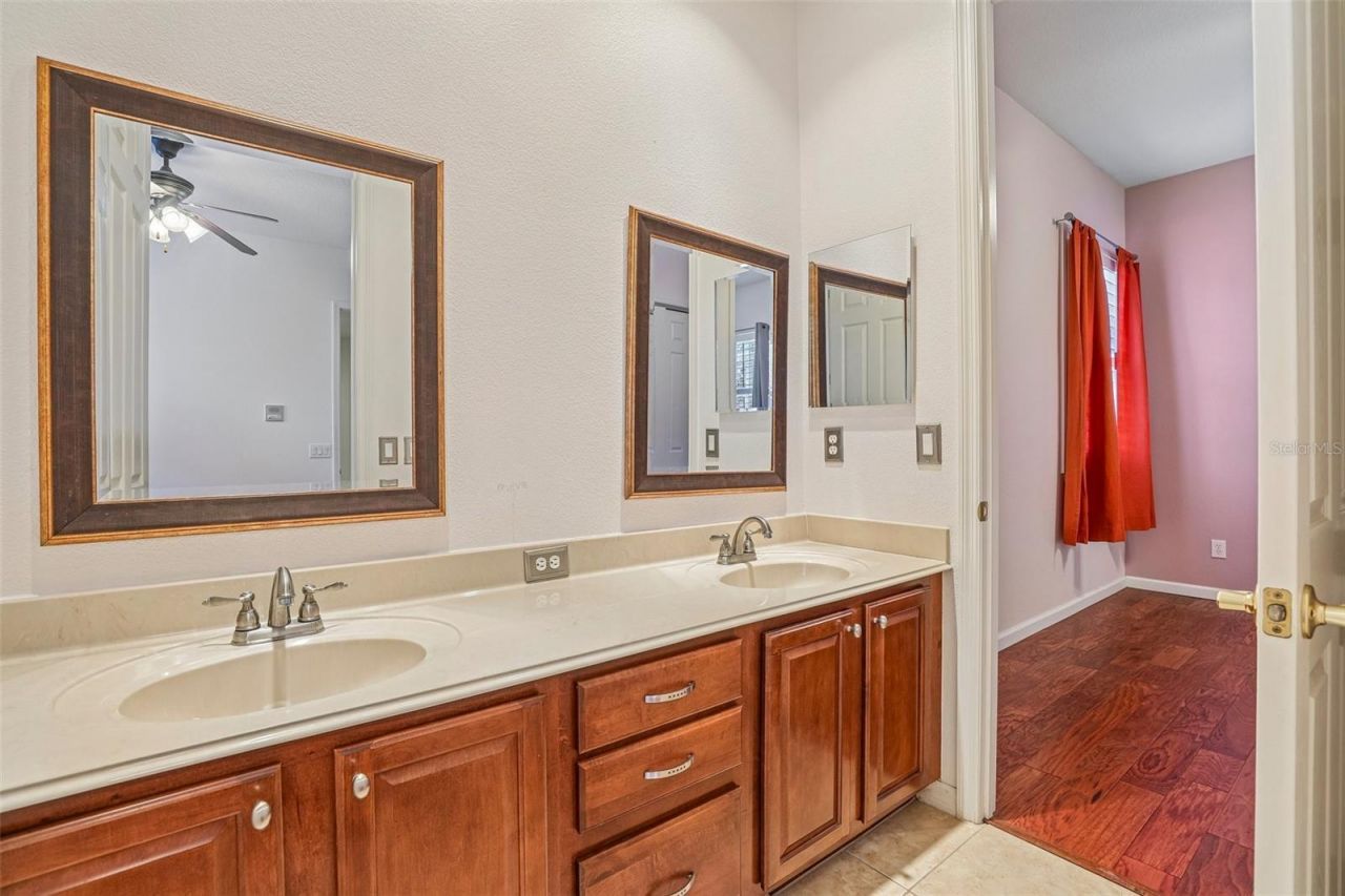 907 Spring Oak Circle , Orlando, FL 32828 Photo