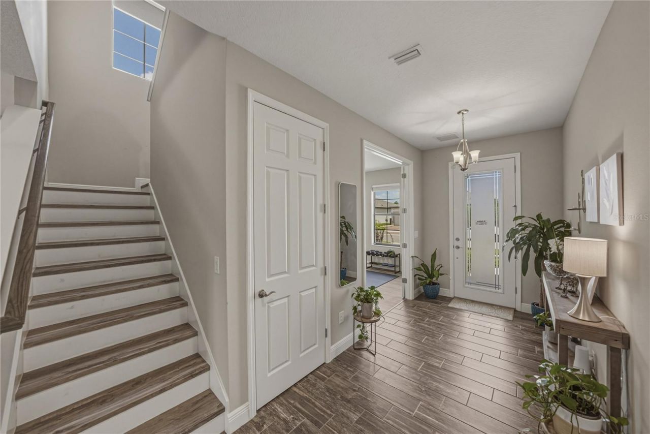 14633 Red Castle Avenue, Lithia, FL 33547 Photo