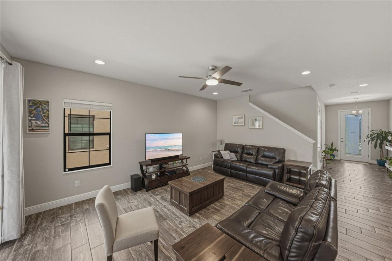 14633 Red Castle Avenue, Lithia, FL 33547 Photo