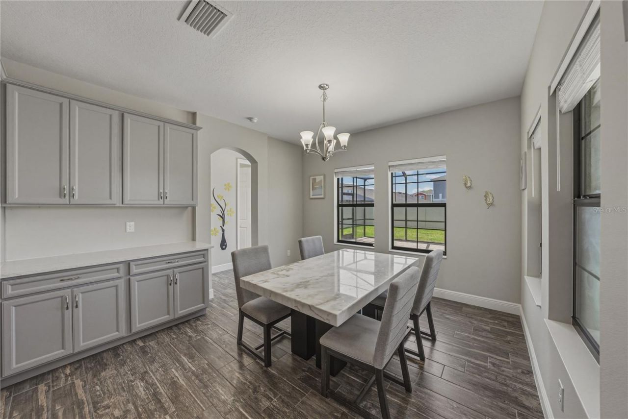 14633 Red Castle Avenue, Lithia, FL 33547 Photo