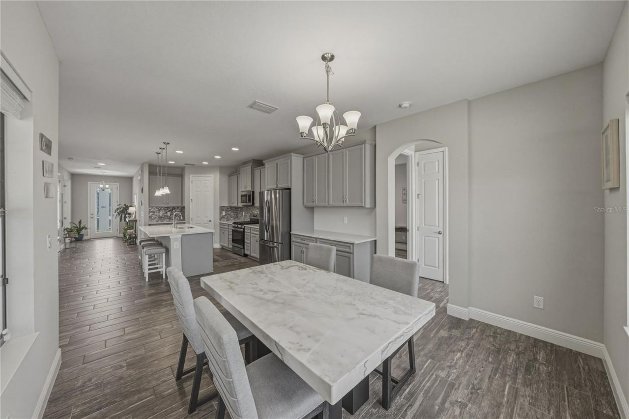 14633 Red Castle Avenue, Lithia, FL 33547 Photo
