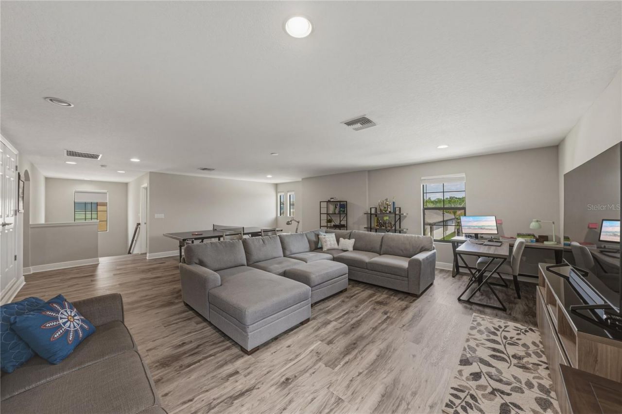 14633 Red Castle Avenue, Lithia, FL 33547 Photo