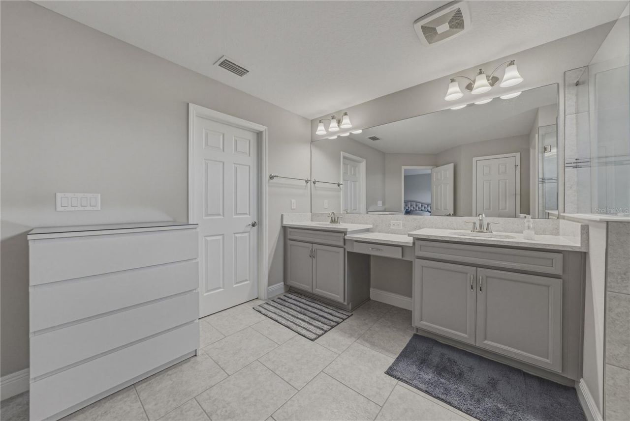 14633 Red Castle Avenue, Lithia, FL 33547 Photo