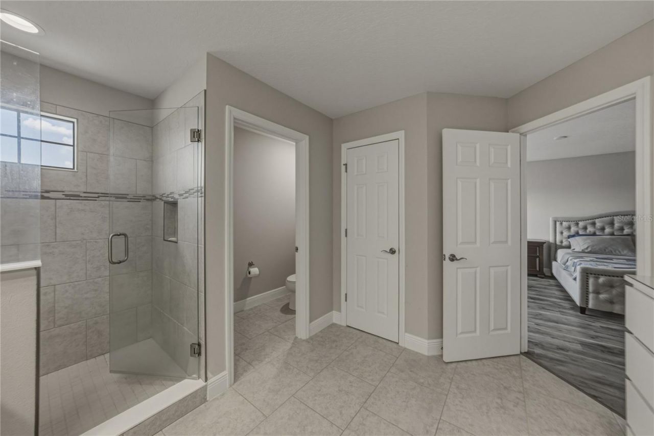 14633 Red Castle Avenue, Lithia, FL 33547 Photo