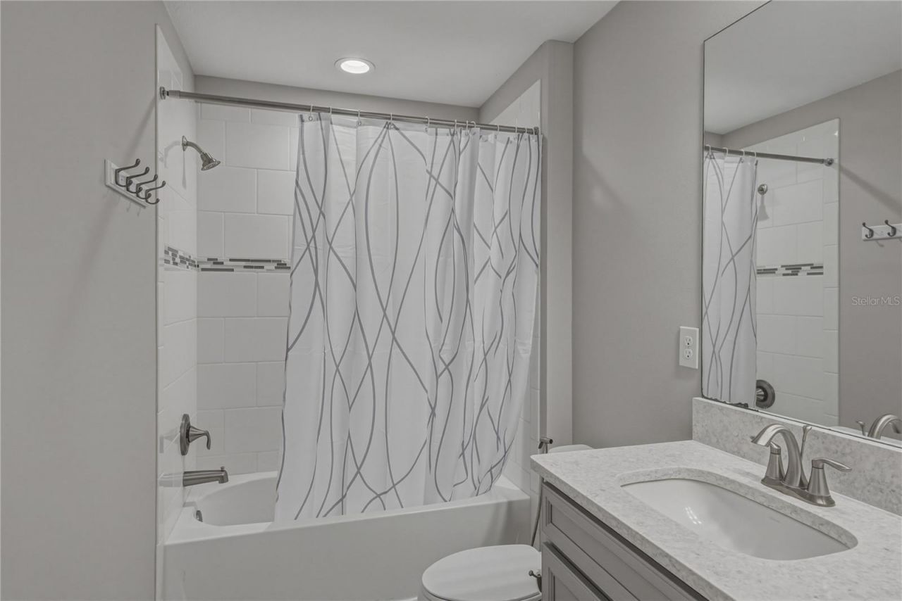 14633 Red Castle Avenue, Lithia, FL 33547 Photo