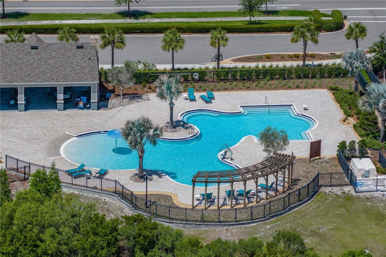 14633 Red Castle Avenue, Lithia, FL 33547 Photo