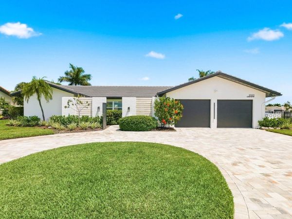 2000 KANSAS AVENUE NE, ST PETERSBURG, FL 33703